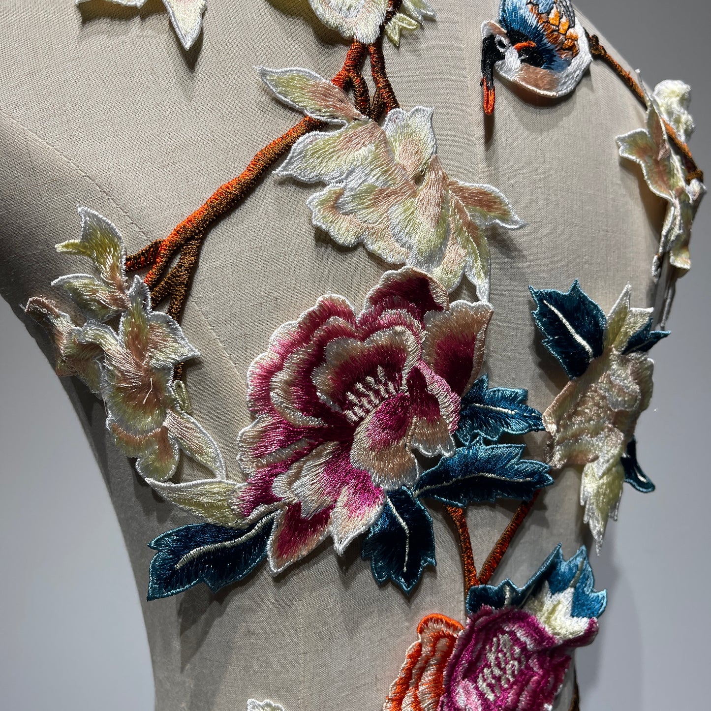Large Embroidered Flower Patch with Lifelike Blue Bird - Enchanting Vintage Blooms